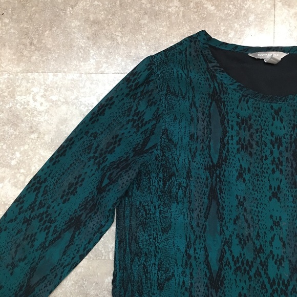 Banana Republic Snake Blouse - Picture 2 of 6